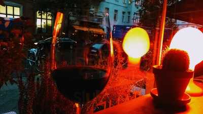 Der Goldene Hahn (plätze Am Tresen)