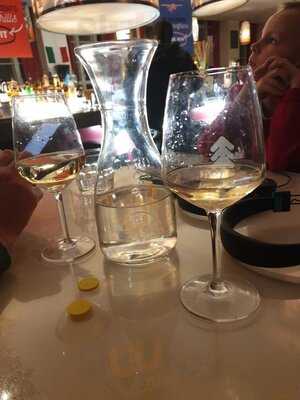 Bar & Restaurant Opera