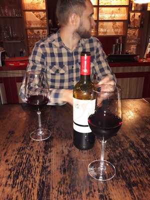 Wein Bar Châteauneuf