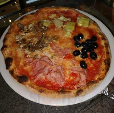 Pizza Gabriel / Pizzaria Toscania City