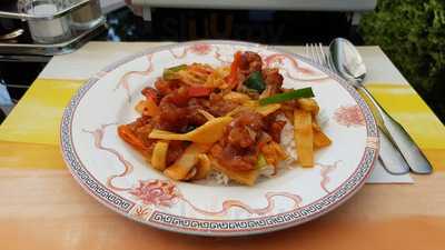 How How  China Restaurant