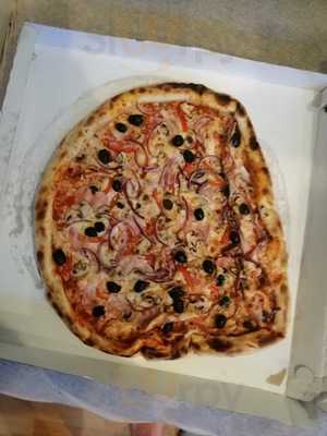 Milano Restaurant Pizza