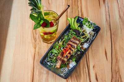 Van Sy Nguyen Sushi Restaurant