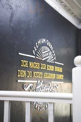 Burgercrew Homemade Burger Grill