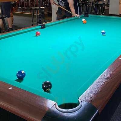 Billard Company Salon Treptow