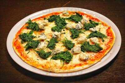 Pizza Noi Eis Variete - Spagehtteria