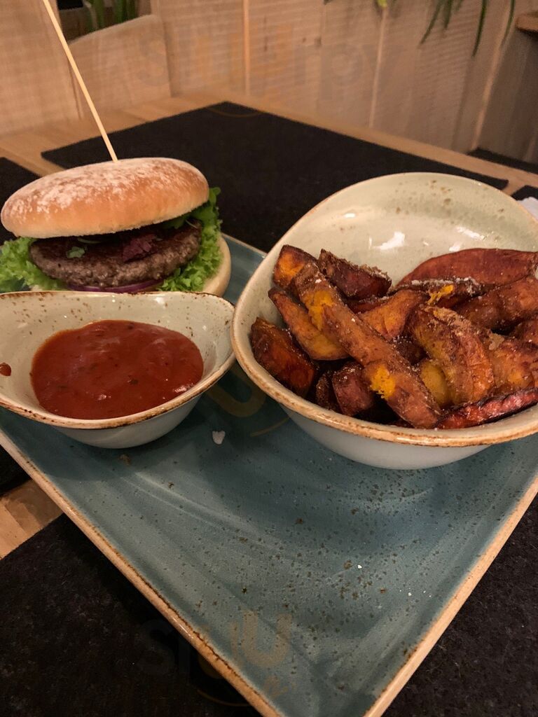 Hans Im GlÜck Burgergrill & Bar