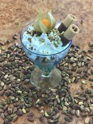 Eiscafe Natürliches Eis