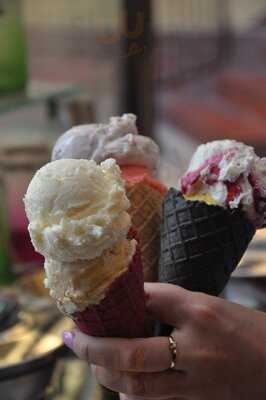 Eiscafe Natürliches Eis