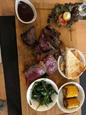 Letterman Bar & Grill