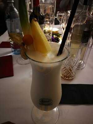 Letterman Bar & Grill