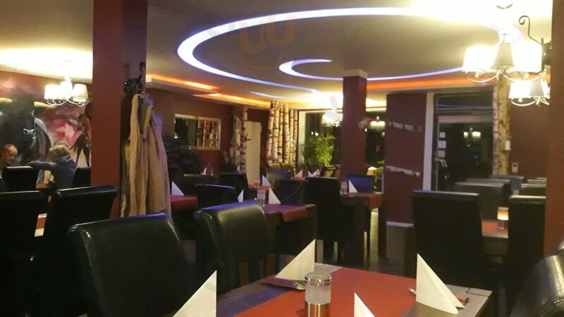 Ginato Pizzeria, Bistro & Cafe
