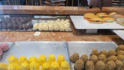 Aux Merveilleux De Fred