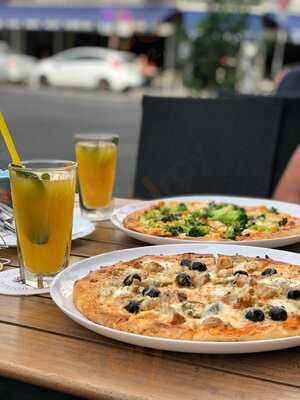 Restaurant Rendezvous