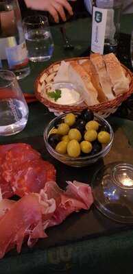 Cabeza De Toro Restaurant