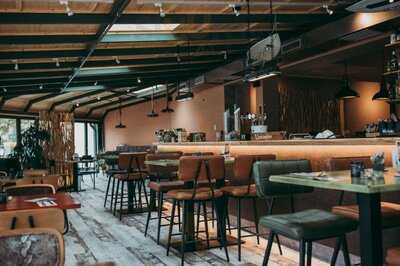 Uluru - Restaurant & Bar