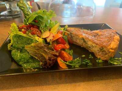 Café- Ein Stück Weit Zauber