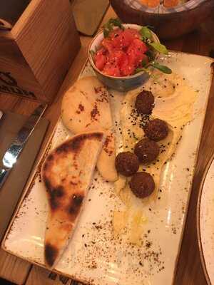 Qmuh Burgergrill Steakhouse Bar Reutlingen