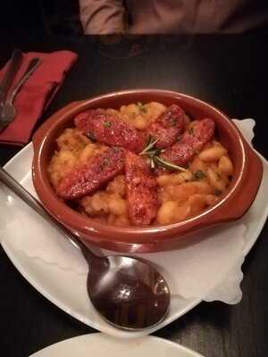 El Tapeo Tapas & Weinbar