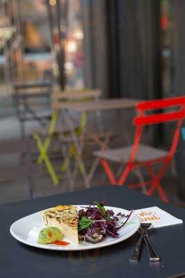 Auf Die Hand – Potsdamer Platz