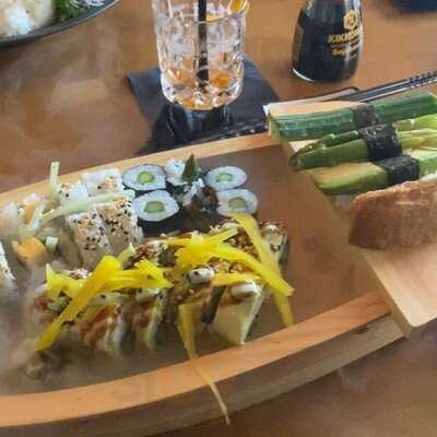 Lu-bu Asian Fusion Kitchen