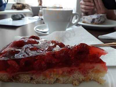 Lotti & August - Café