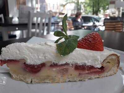 Lotti & August - Café