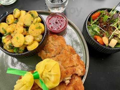 Schillings Im Schauspielhaus