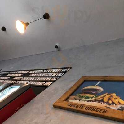 Lion’s Burger Inh. Sinisa Jozic