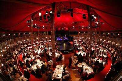 Die Extravagante Dinnershow Gans Ganz Anders