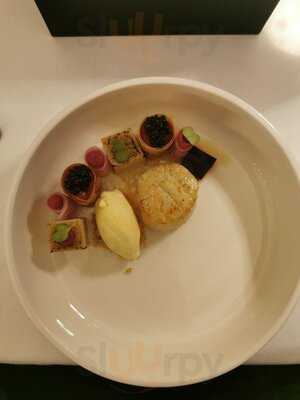 Plaisir By Hamid Heidarzadeh