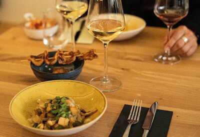 Nenas - Tapas, Bar, Restaurant