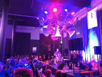 Café & Bar Im House Of Music