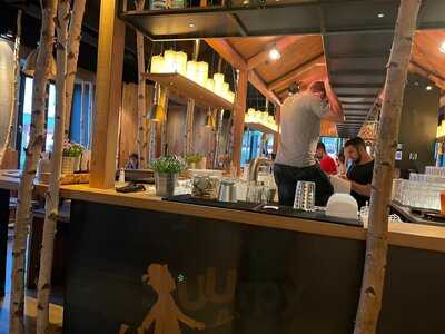 Hans Im GlÜck Burgergrill & Bar