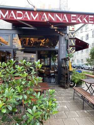 Madam Anna Ekke – Café & Restaurant