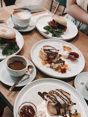 Desserado Café & Desserts