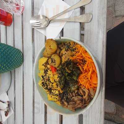 Deli Nitsche & Freiraum