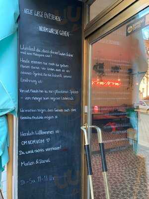 Om Nom Nom CafÉ & Feinkost