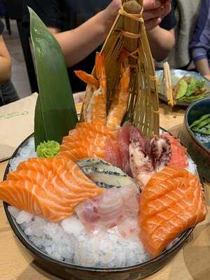 Maki Sushi Und Burrito