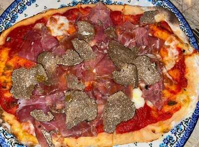 Supernova Bar & Trattoria