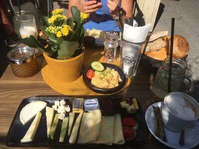 Stadtmauer An Der Oper