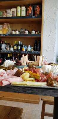 Gustando Bottega Gourmet