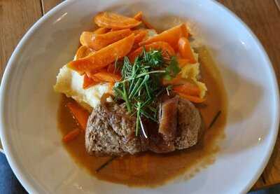 Dolden Mädel Braugasthaus