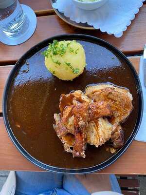 Das Wirtshaus Unter Dem Bogen