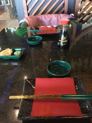 Mikado Sushi & More Köln