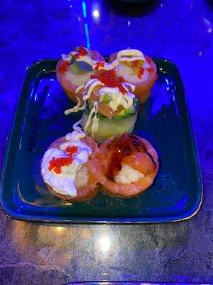 Mikado Sushi & More Köln