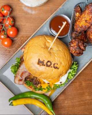 M.o.c. Bar & Restaurant