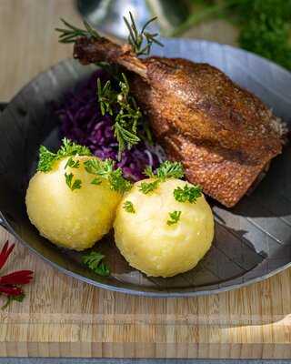 Baya Bar & Restaurant