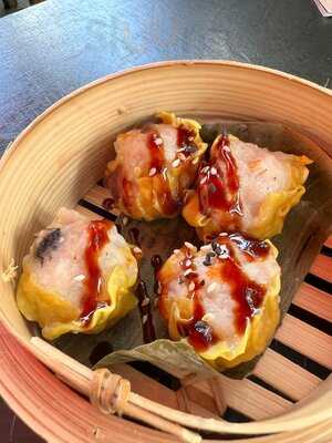 Ngon Ngon 1970s Restaurant