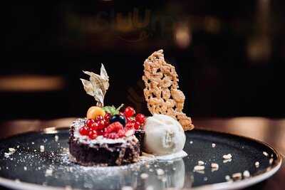 Midpoint Bar & Restaurant